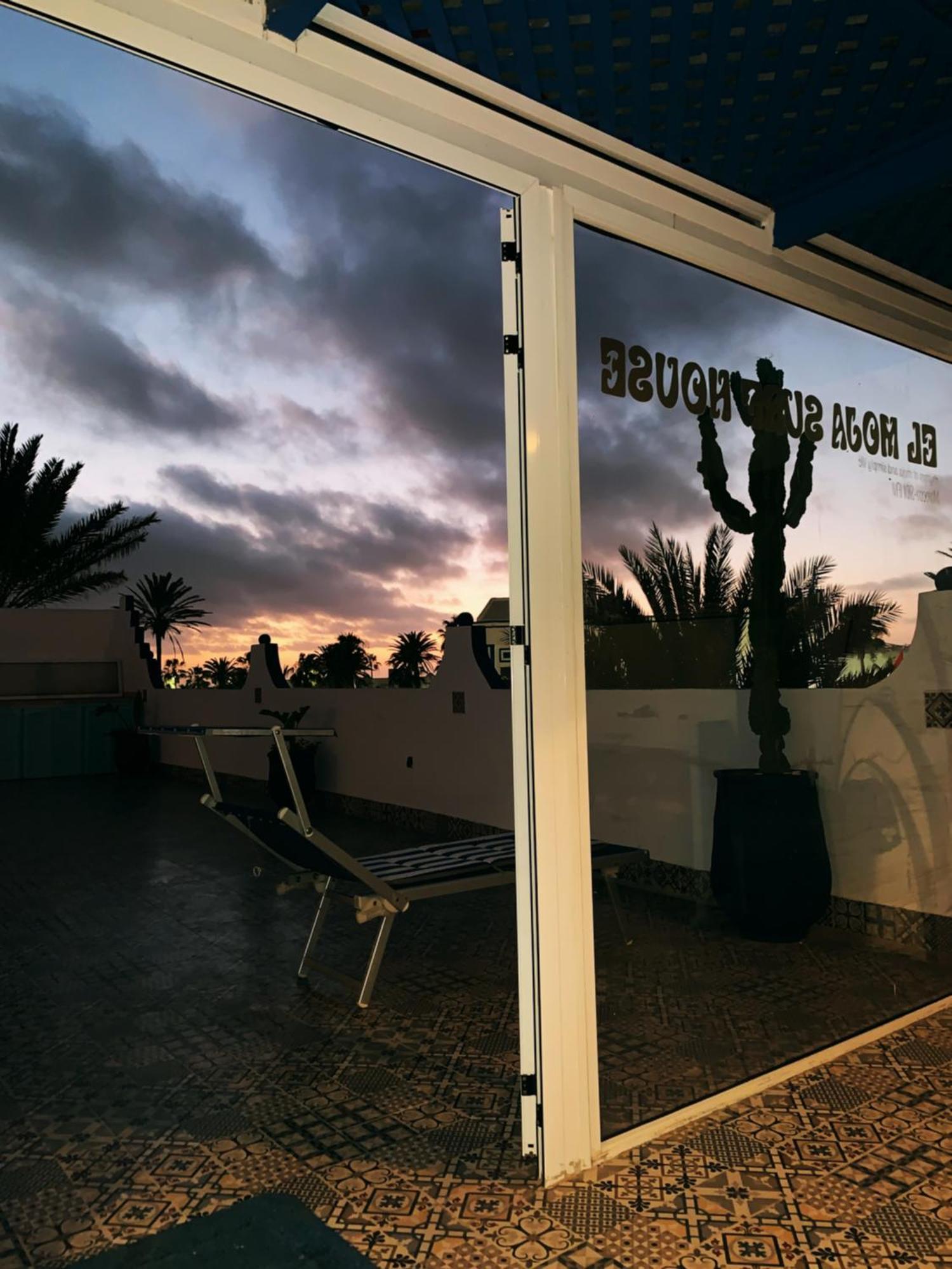 El Moja Surfhouse Hotel ซิดี้ อิฟนิ ภายนอก รูปภาพ